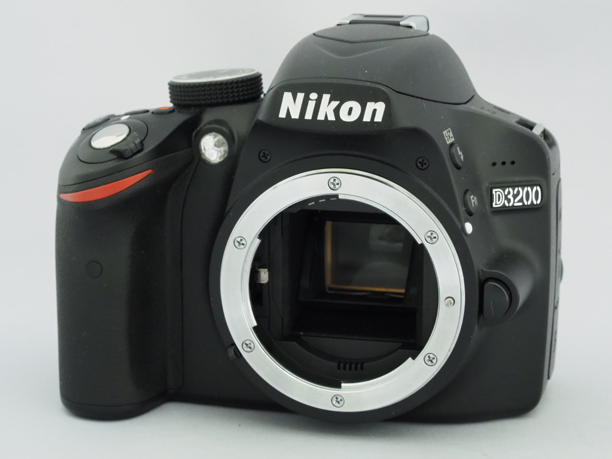 ニコン(Nikon) D3200 ﾎﾞﾃﾞｨ ﾌﾞﾗｯｸ【2420万画素】 | ネット中古